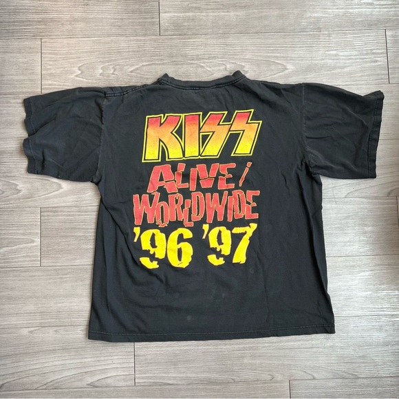Vintage 1996/97 Kiss Alive World Tour T-shirt Double Sided Graphic Size XL - Picture 3 of 7
